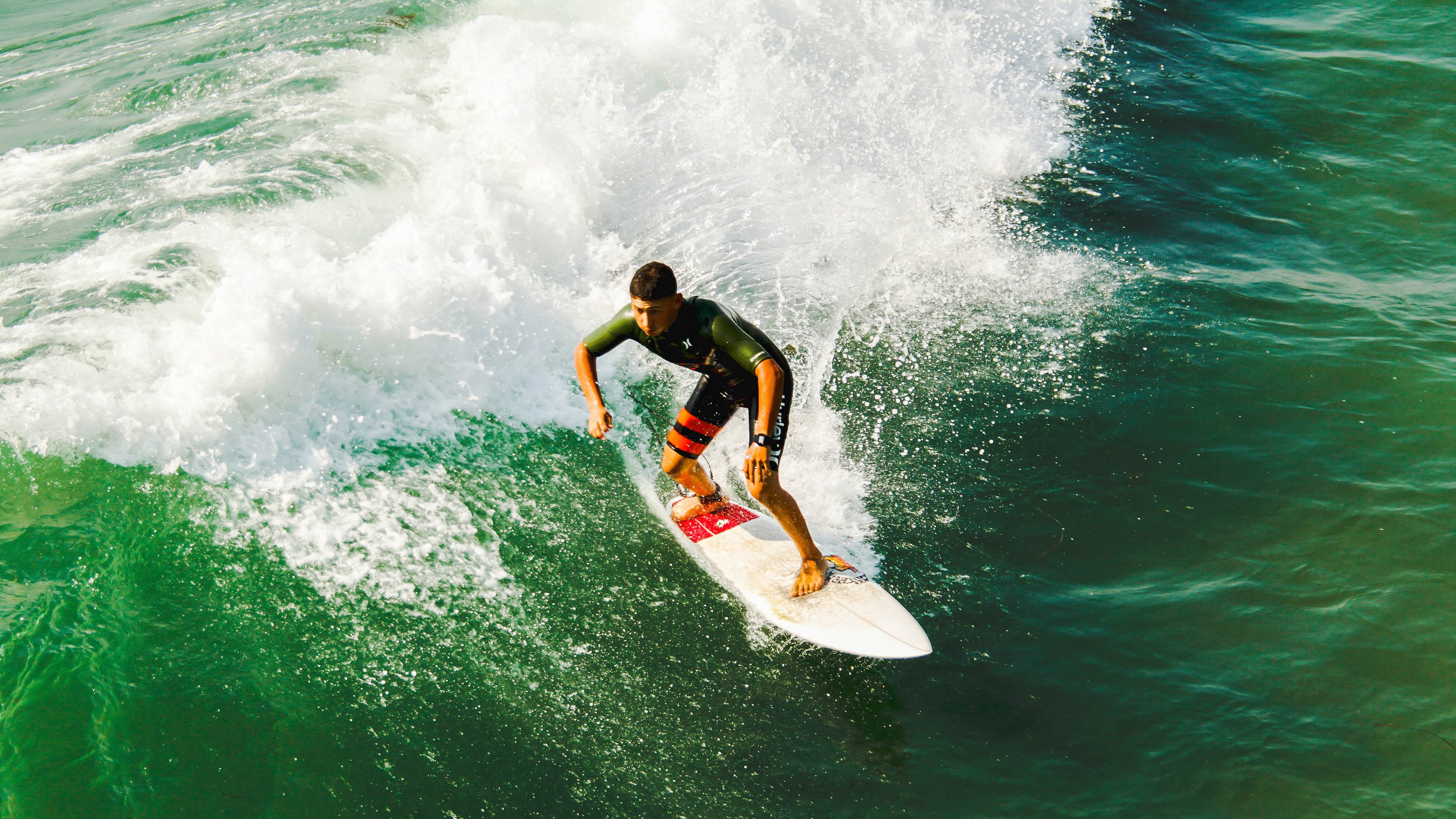 乔治外线手感回暖关键三分帮助快船反超，快船乔治外号