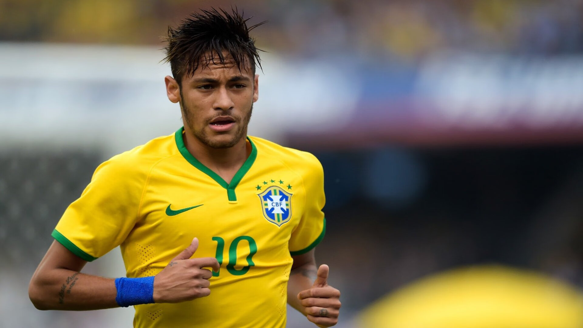 胡贝特·科斯后程加速力压群雄，胡贝尔特