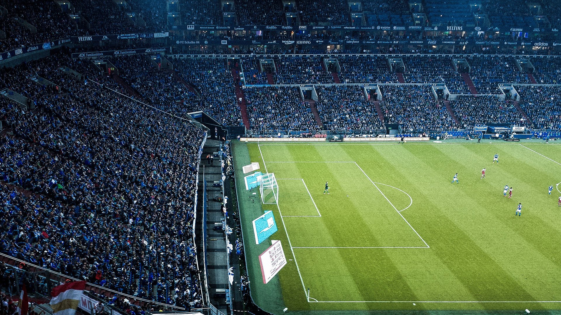 足球产业链延伸推动足球培训器材市场快速发展,足球器材公司